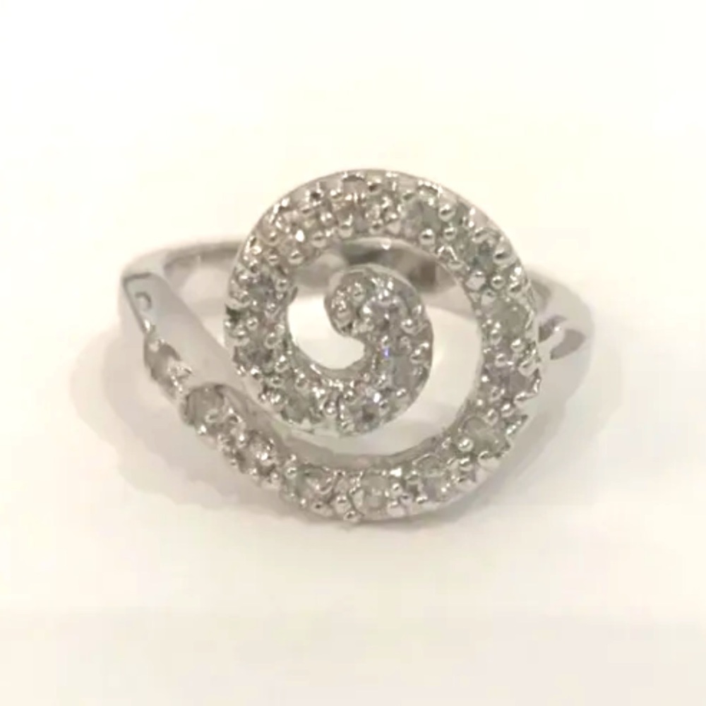 Ring Sterling Silver.925 Clear Stones Sz.7 *gorgeous*